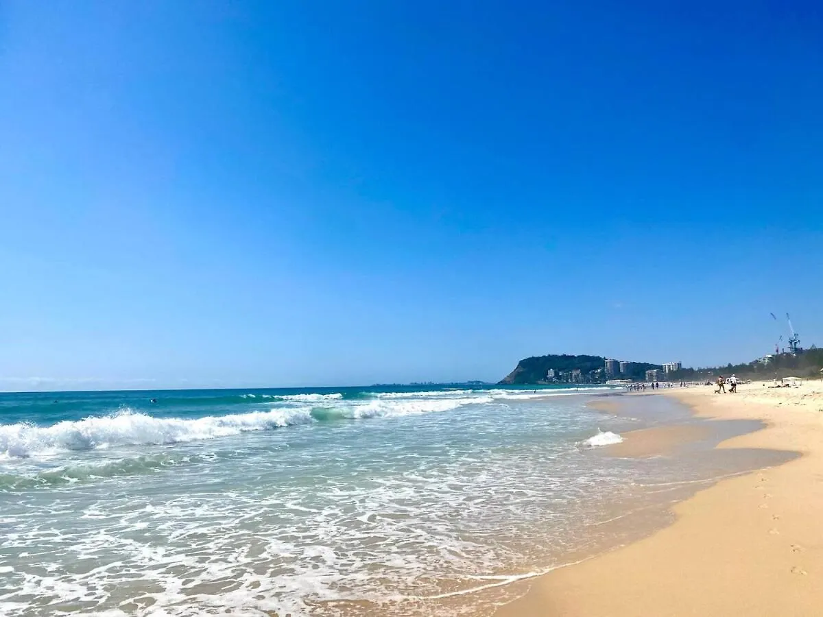 Apartment Palm Beach Retreat With Pool & Bbq Gold Coast