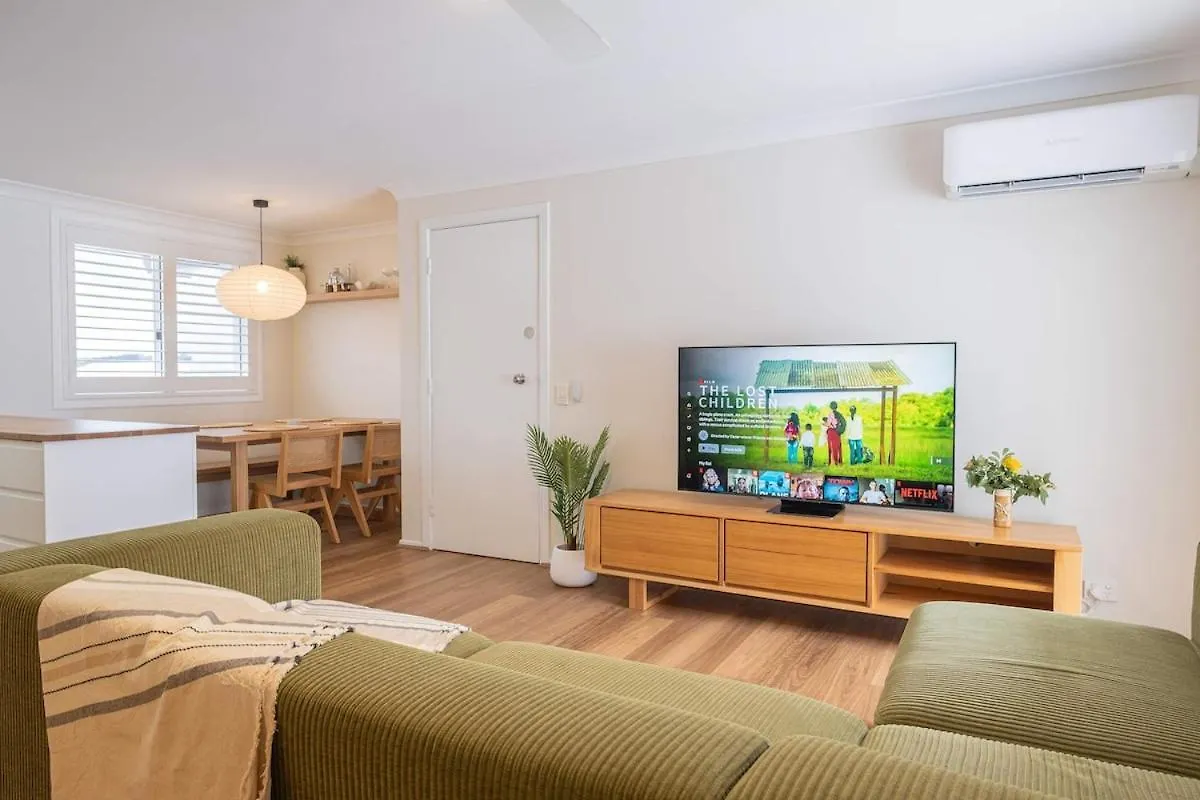 Apartment Palm Beach Retreat With Pool & Bbq Gold Coast